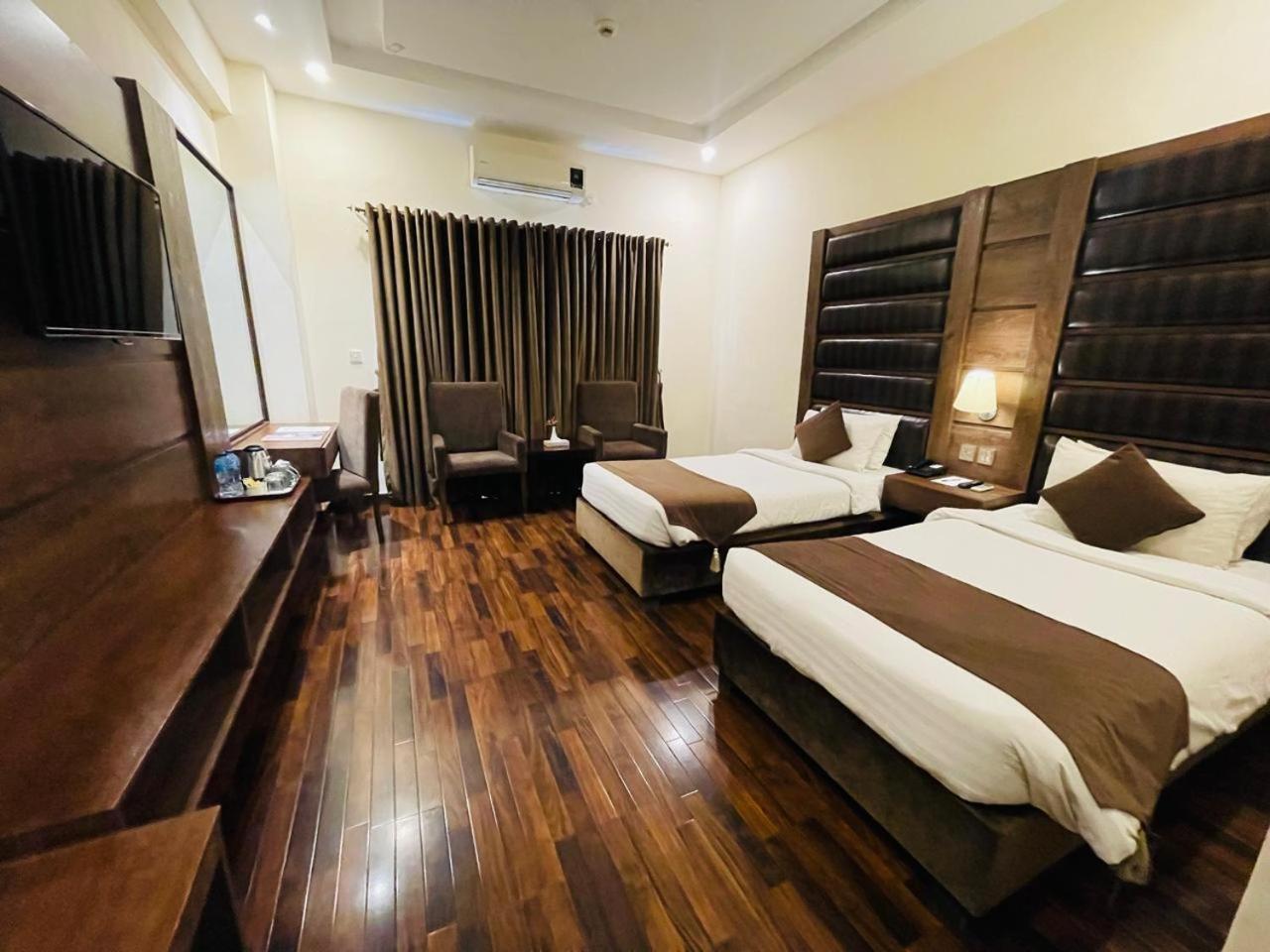 Legend Hotel Iszlámábád Kültér fotó