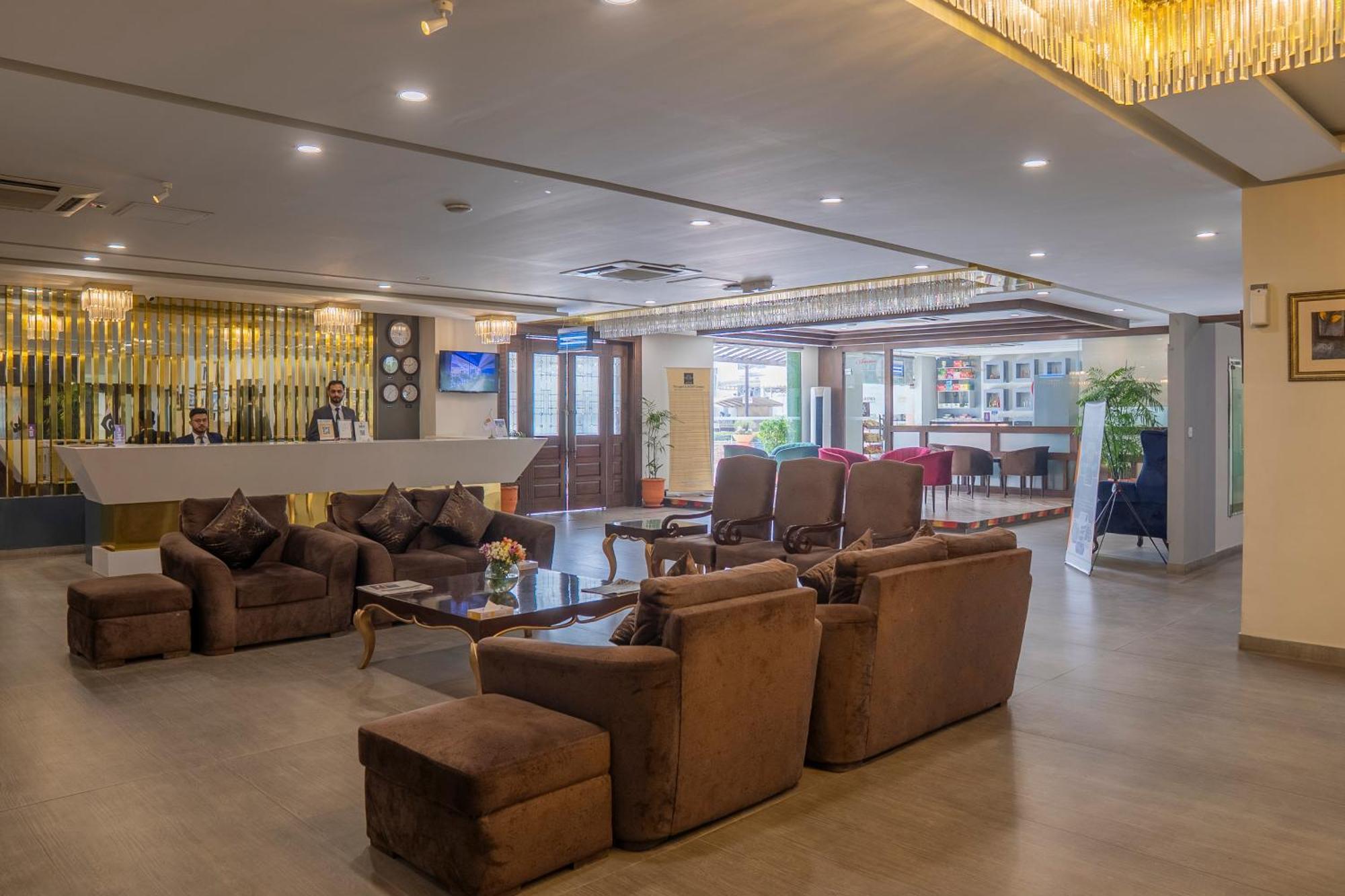 Legend Hotel Iszlámábád Kültér fotó